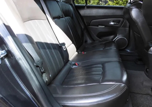 Chevrolet Cruze cena 27900 przebieg: 180000, rok produkcji 2013 z Kościerzyna małe 529